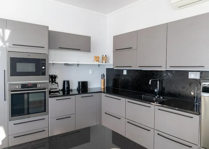 Aurinkorinne 8 아파트